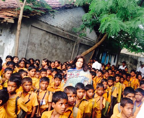 Mrs. Lalita Nijhawan with students